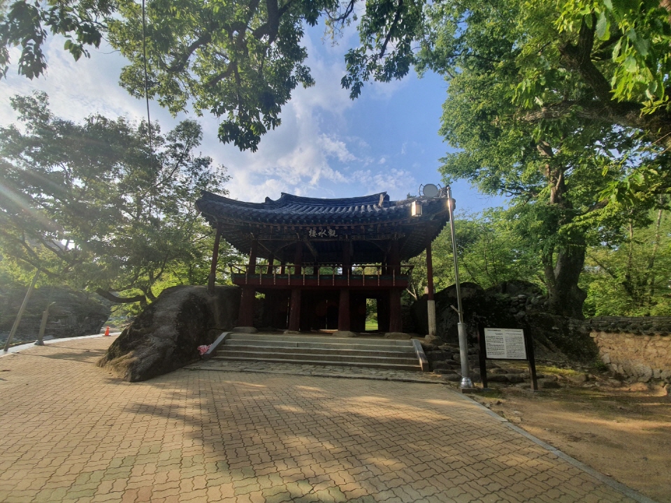 구연서원 전면사진